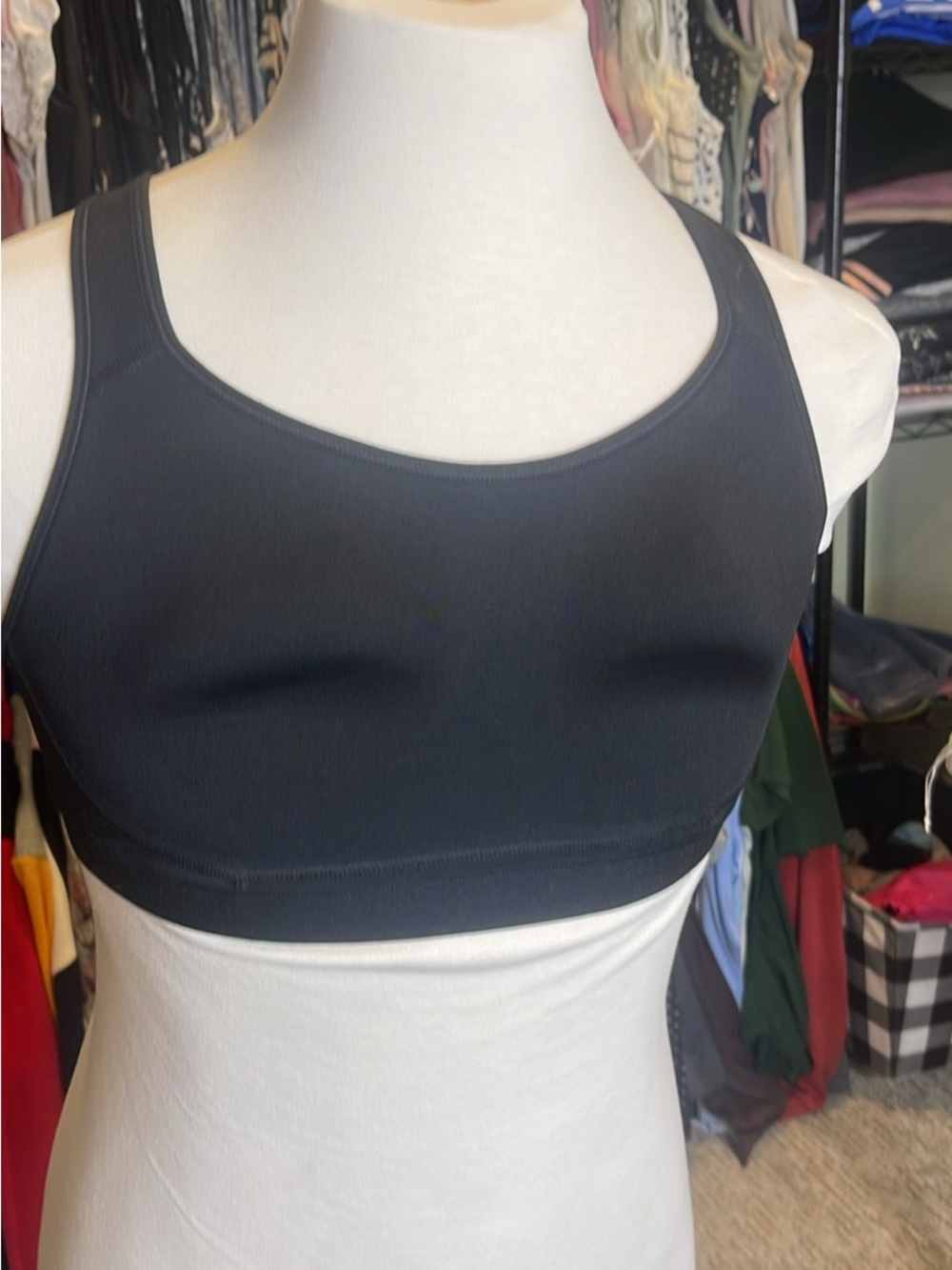 Black Women's Seamless Sports Bra